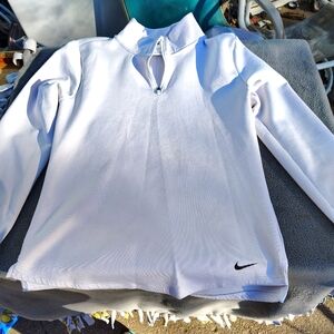 Nike quarter zip dry fit warm up top sized xs.